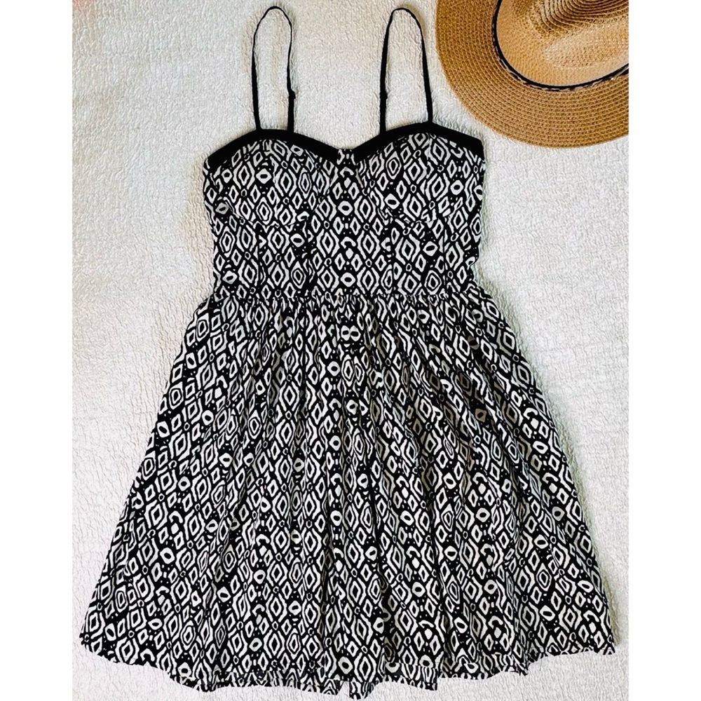 Vintage American Rag Cie Black and White Bustier Geometric A-Line Dress Small